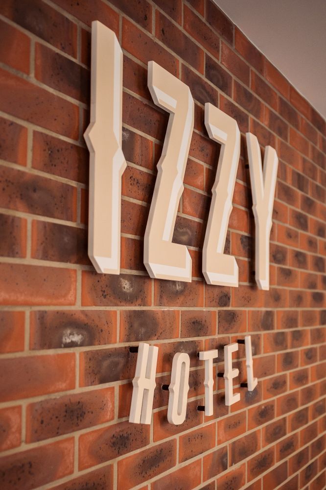 Hotel Izzy - Extérieur